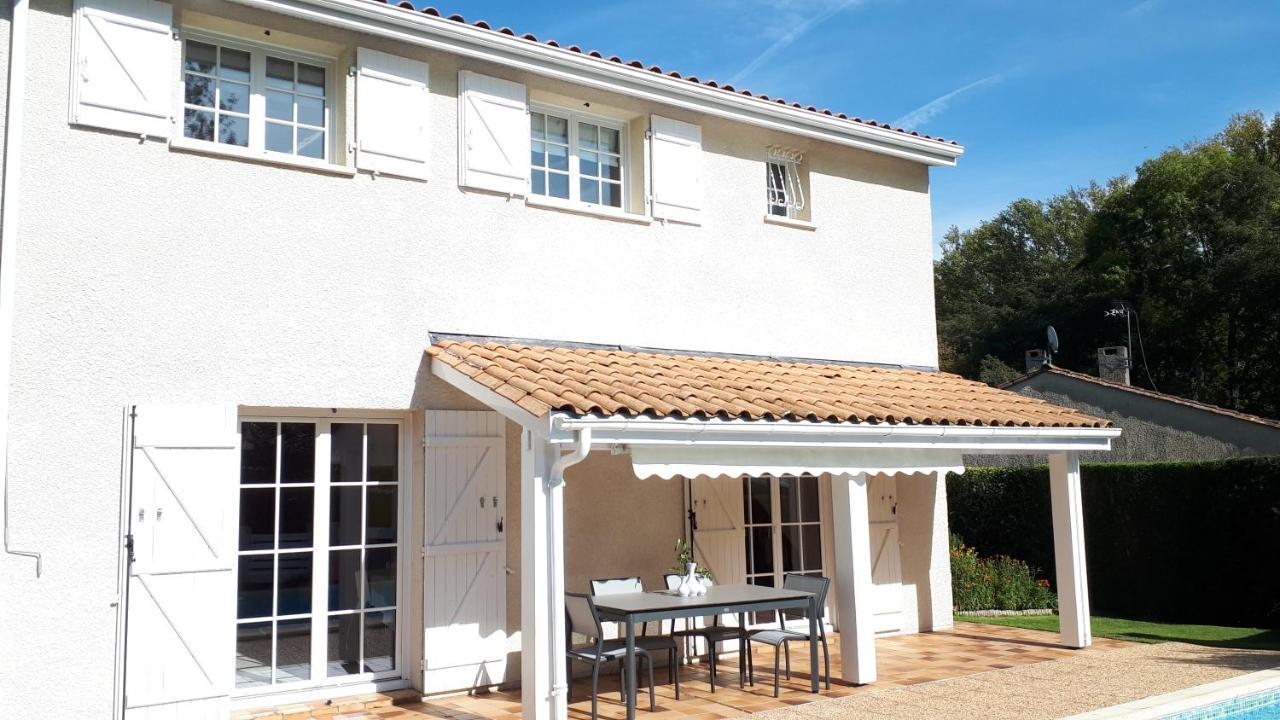 Maison Ruisseau L'Eau Blanche Leognan Bagian luar foto